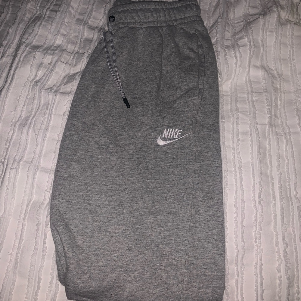 Nike women’s joggers
